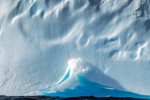 Dance of the Wave and Iceberg