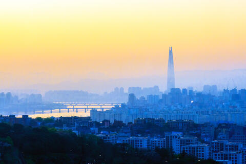 Lotte Tower Sunrise