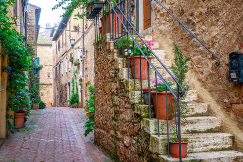 Early Morning in Pienza