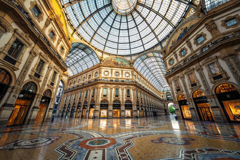Morning Majesty in Galleria Vittorio Emanuele II