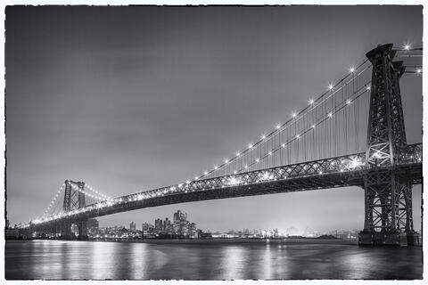 Nocturnal Manhattan Span