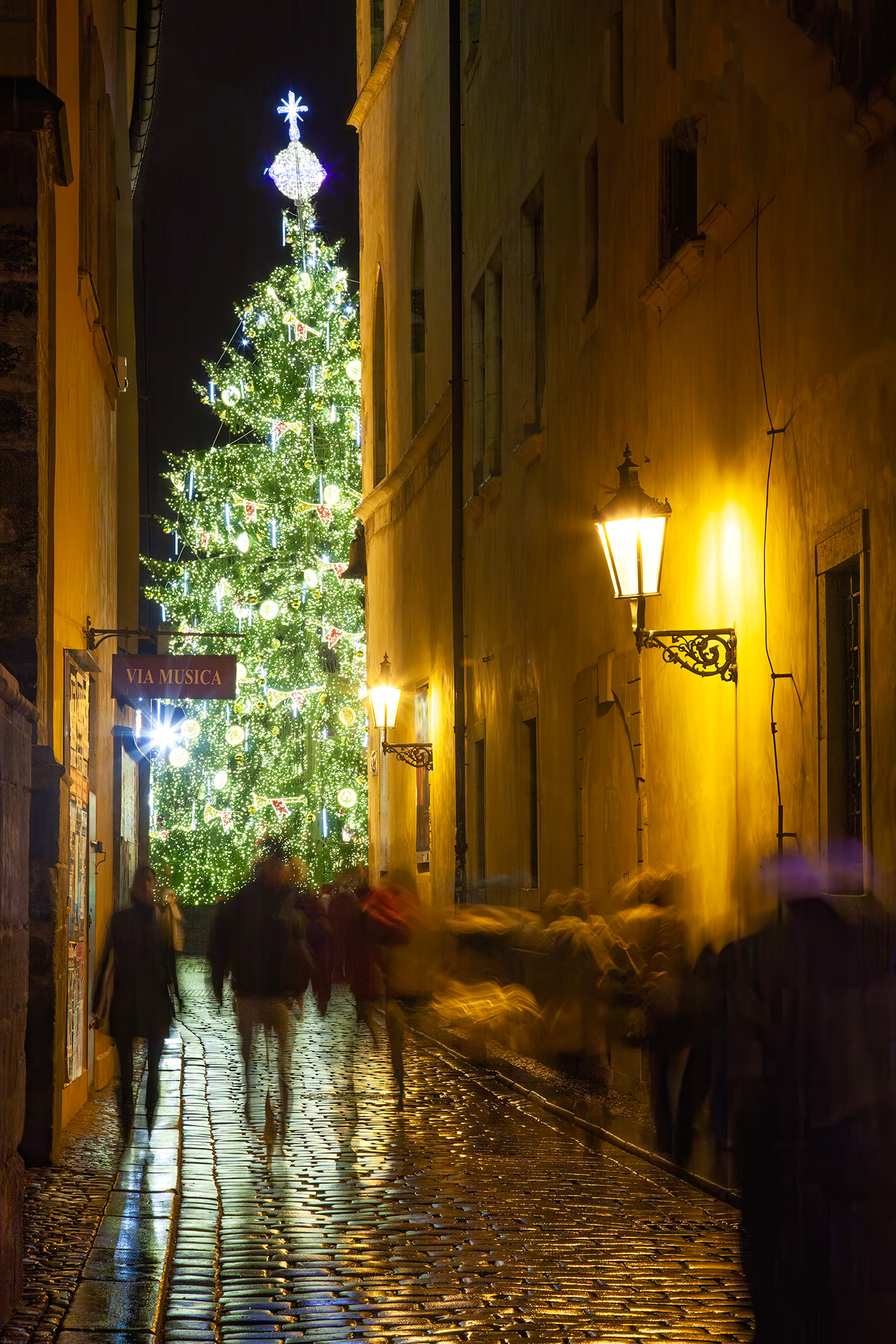 Navigating the labyrinthine alleys of Prague's Old Town, I sought the perfect angle to capture the city's enchanting Christmas...