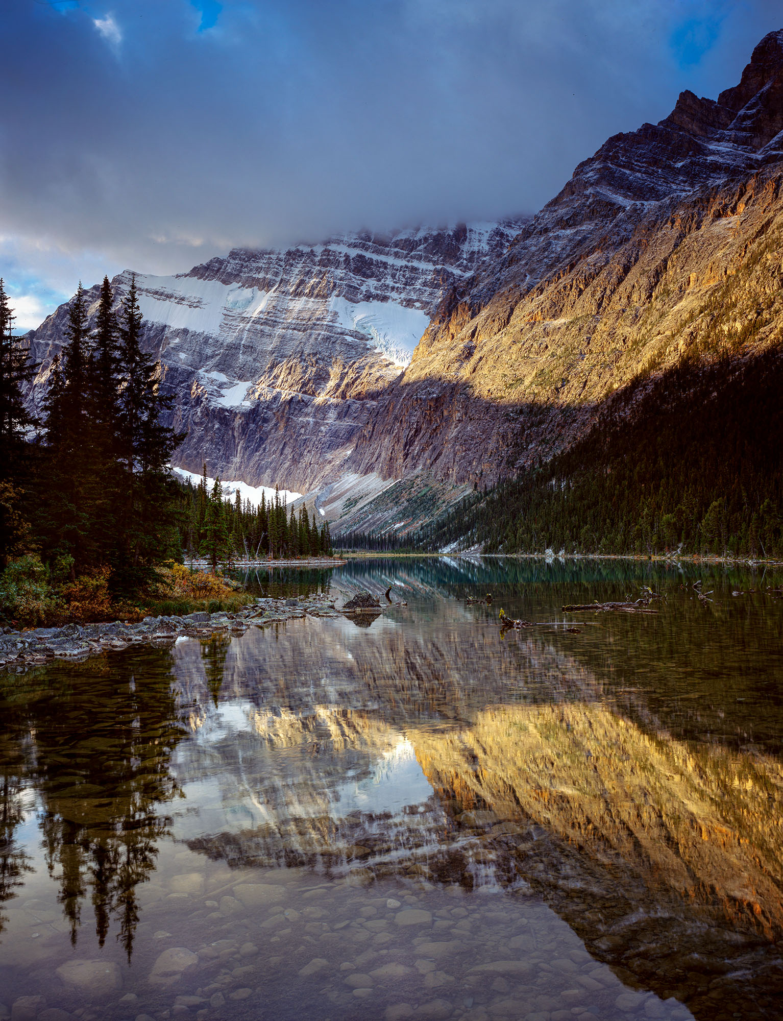 With my Ebony SV45Te Camera and Schneider 110mm XL lens, I set out on an early morning adventure to Jasper National Park's iconic...